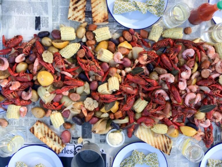 bowman-cellars-crawfish-boil